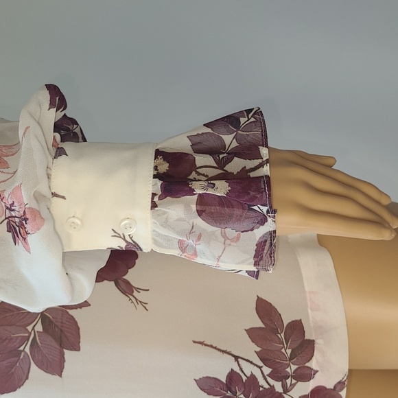 LOVER Long-Sleeve Floral Silk Blouse - Picture 5 of 9